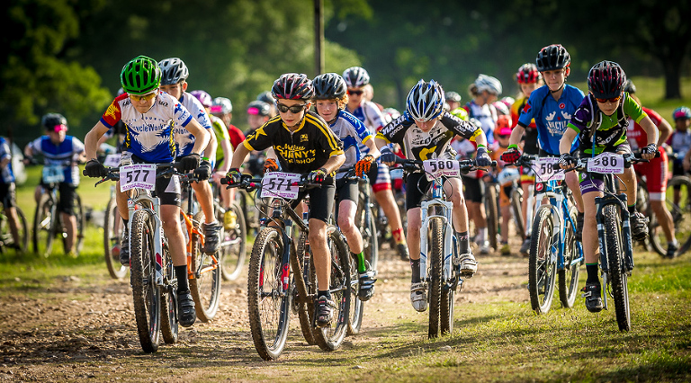 Young races at the start of their race at Sugar Cycles Presents the Warda Race.